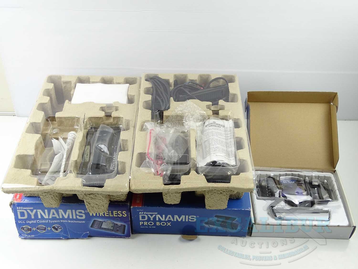 Lot 433 - A BACHMANN Dynamis DCC model railway control...