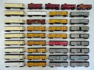 Lot 443 - A large quantity of OO gauge unboxed...