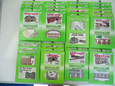 Lot 452 - A group of METCALFE OO gauge card building...