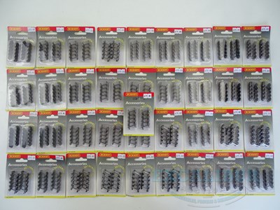 Lot 455 - A large quantity of HORNBY OO gauge...