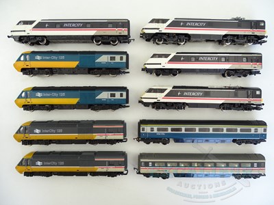 Lot 465 - A group of unboxed HORNBY OO gauge HST power...