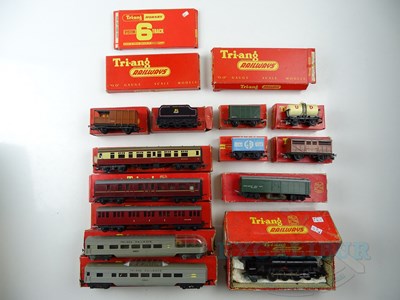 Lot 476 - A group of TRI-ANG OO gauge locomotive,...