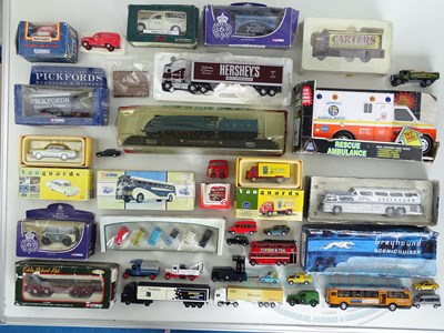 Lot 49 - A large quantity of mixed diecast by VANGUARDS,...