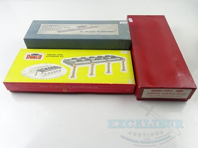 Lot 512 - A HORNBY DUBLO OO gauge Engine Shed kit...