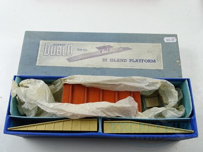 Lot 512 - A HORNBY DUBLO OO gauge Engine Shed kit...