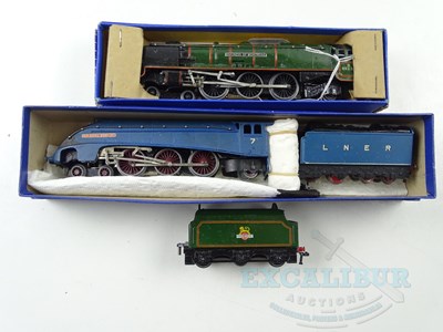 Lot 535 - A pair of HORNBY DUBLO OO gauge 3-rail steam...