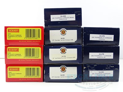 Lot 565 - A mixed group of OO gauge passenger coaches by...