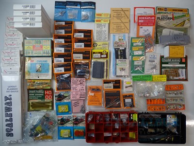 Lot 591 - A large group of OO gauge accessories to...