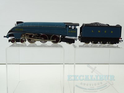 Lot 596 - A WRENN W2210 OO gauge Class A4 steam...