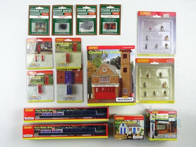 Lot 617 - A group of OO gauge buildings and accessories...