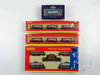 Lot 618 - A group of HORNBY OO gauge wagons packs...