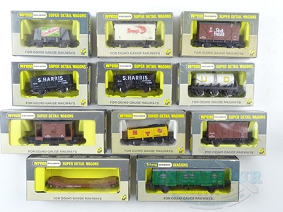 Lot 681 - A group of WRENN OO gauge wagons of various...