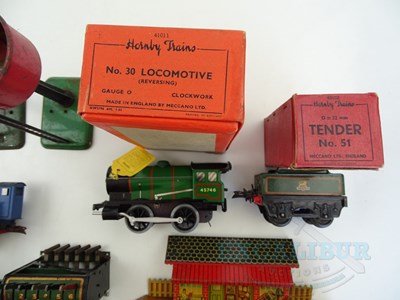 Lot 700 - A group of HORNBY O gauge items comprising...