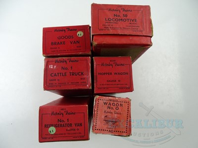 Lot 735 - A group of HORNBY O gauge items comprising...