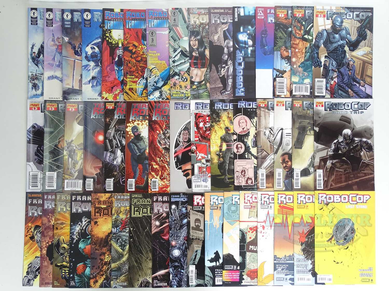 Lot 162 - ROBOCOP LOT (46 in Lot) - Includes ROBOCOP...