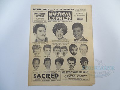Lot 18 - A group of 10 NEW MUSICAL EXPRESS magazines -...