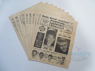 Lot 19 - A group of 10 NEW MUSICAL EXPRESS magazines -...
