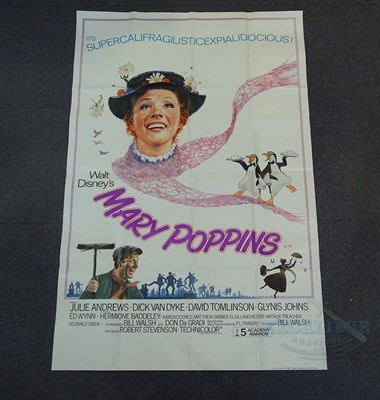 Lot 202 - WALT DISNEY - MARY POPPINS (1964) - A 60" x 40"...