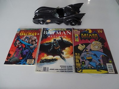 Lot 381 - BATMAN - A selection of Batman related...