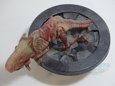 Lot 419 - ALIEN 3 (1992) - A unique handmade model of an...