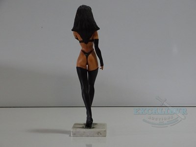 Lot 552 - VAMPIRELLA (1996) - A unique handmade model of...