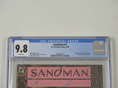Lot 66 - SANDMAN #5 (1989 - DC/VERTIGO) - GRADED 9.8 by...