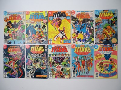 Lot 539 - NEW TEEN TITANS #1, 2, 3, 4, 5, 6, 7, 8, 9,10...