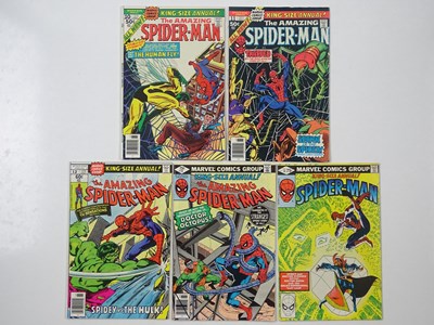 Lot 388 - AMAZING SPIDER-MAN ANNUAL #10, 11, 12, 13, 14...