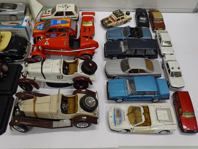 Lot 155 - A group of mostly unboxed mixed scale diecast...