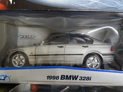 Lot 162 - A group of boxed 1:18 scale diecast BMW cars...