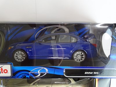 Lot 167 - A group of boxed 1:18 scale diecast MAISTO...