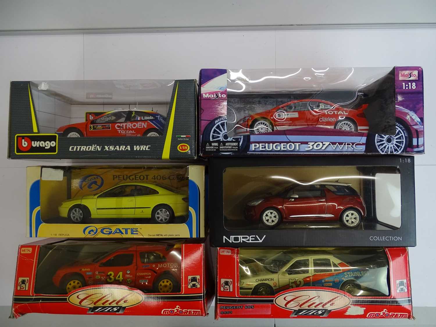 Lot 169 - A group of boxed 1:18 scale diecast Citroen...