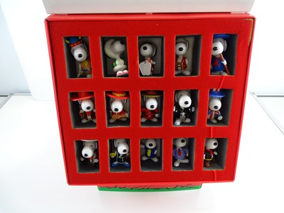 Lot 166 - MCDONALDS: SNOOPY Official European Collectors'...