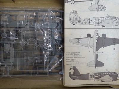 Lot 190 - A group of unbuilt plastic kits in various...