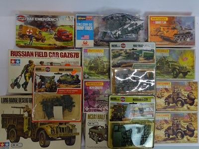 Lot 192 - A group of unbuilt plastic kits in various...