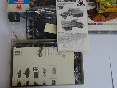 Lot 192 - A group of unbuilt plastic kits in various...