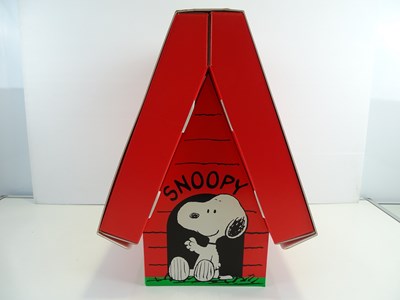 Lot 168 - MCDONALDS: SNOOPY Official European Collectors'...