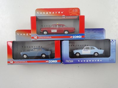 Lot 2 - A mixed group of diecast cars together with a...