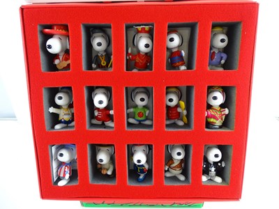 Lot 169 - MCDONALDS: SNOOPY Official European Collectors'...