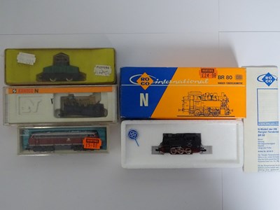 Lot 239 - A group of European outline N gauge...