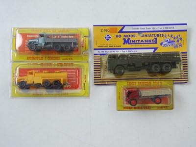 Lot 258 - A group of HO scale civilian and military...