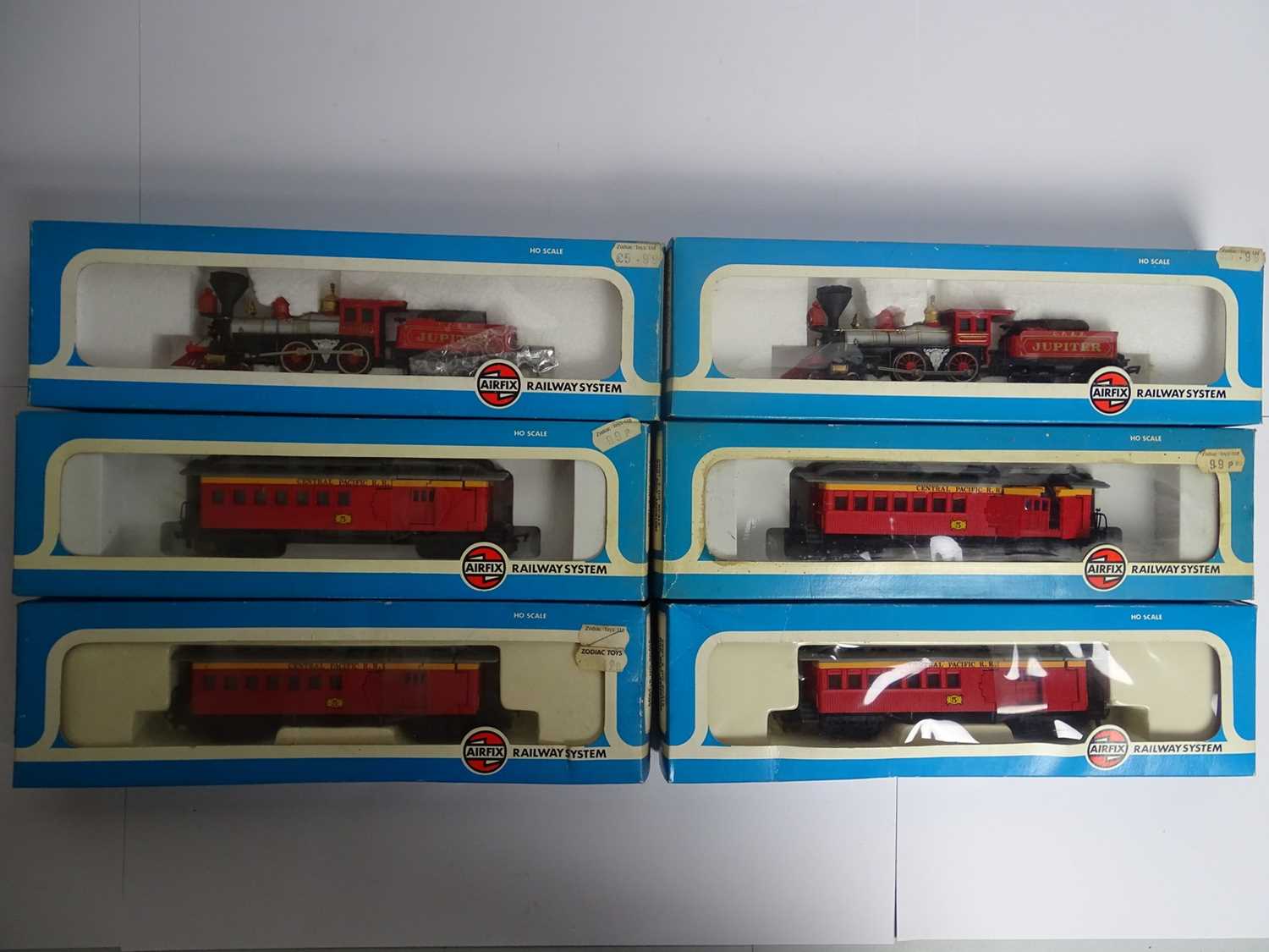 Lot 259 - A group of AIRFIX HO gauge American outline...