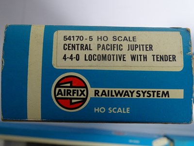 Lot 259 - A group of AIRFIX HO gauge American outline...