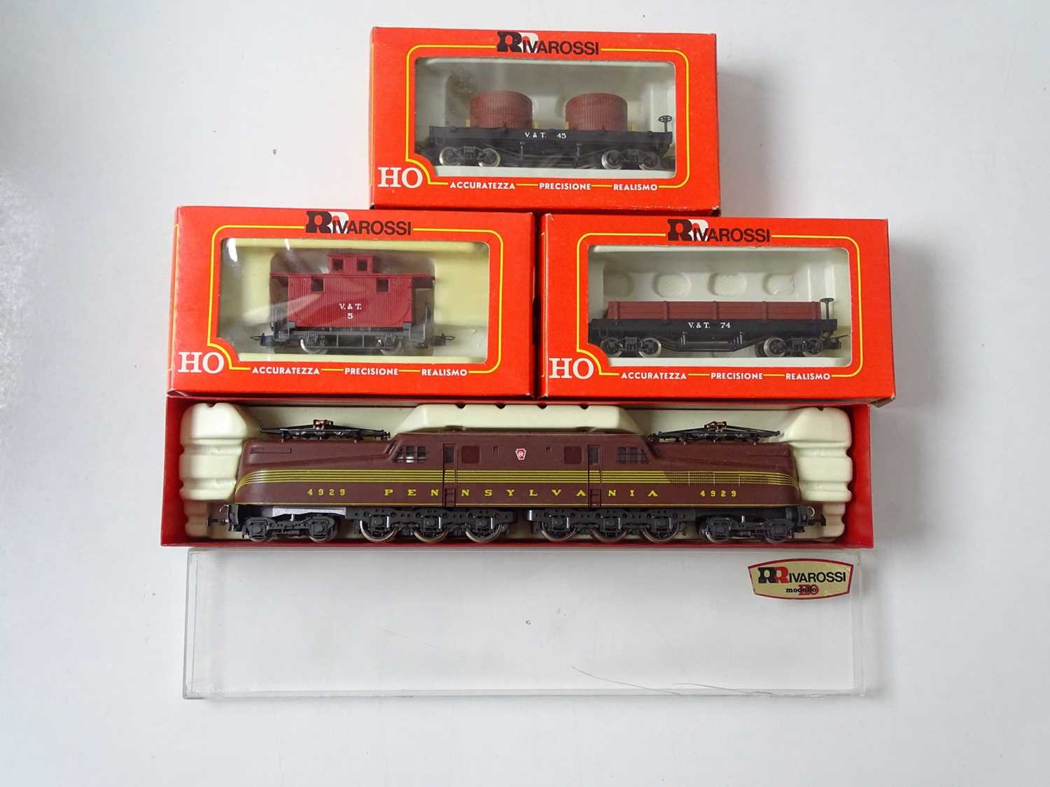 Lot 303 - A RIVAROSSI HO gauge American outline GG-1...