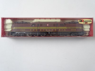 Lot 303 - A RIVAROSSI HO gauge American outline GG-1...