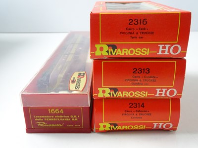 Lot 303 - A RIVAROSSI HO gauge American outline GG-1...