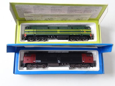 Lot 306 - A pair of ELECTROTREN HO gauge diesel...