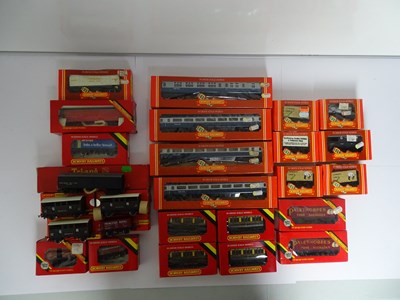 Lot 320 - A group of HORNBY / TRI-ANG OO gauge wagons...