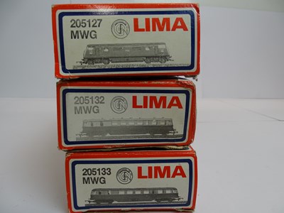 Lot 327 - A group of LIMA OO gauge locomotives/railcars...