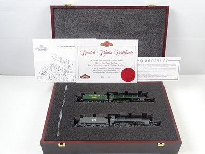 Lot 332 - A BACHMANN OO gauge 32-150 limited edition...